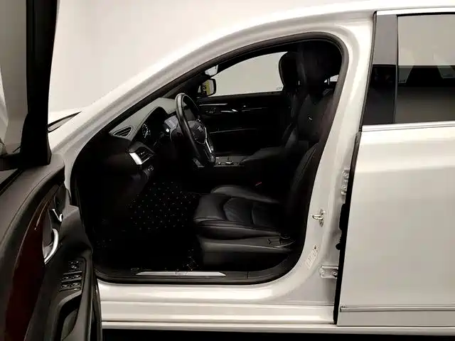 Cadillac CT6 — миниатюра 12