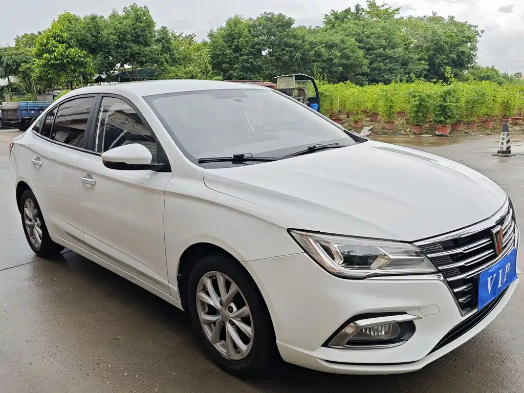ROEWE  I5