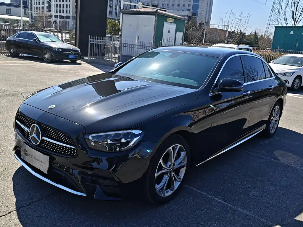 Mercedes-Benz E-Class 2023