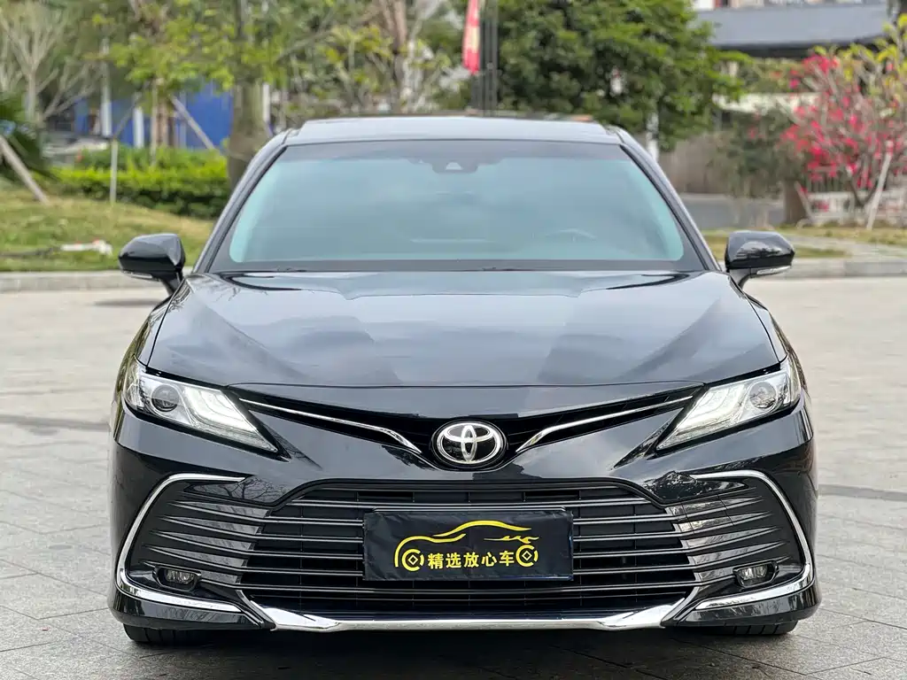 TOYOTA CAMRY