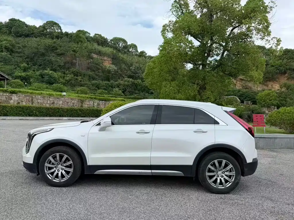 Cadillac XT4 — миниатюра 4