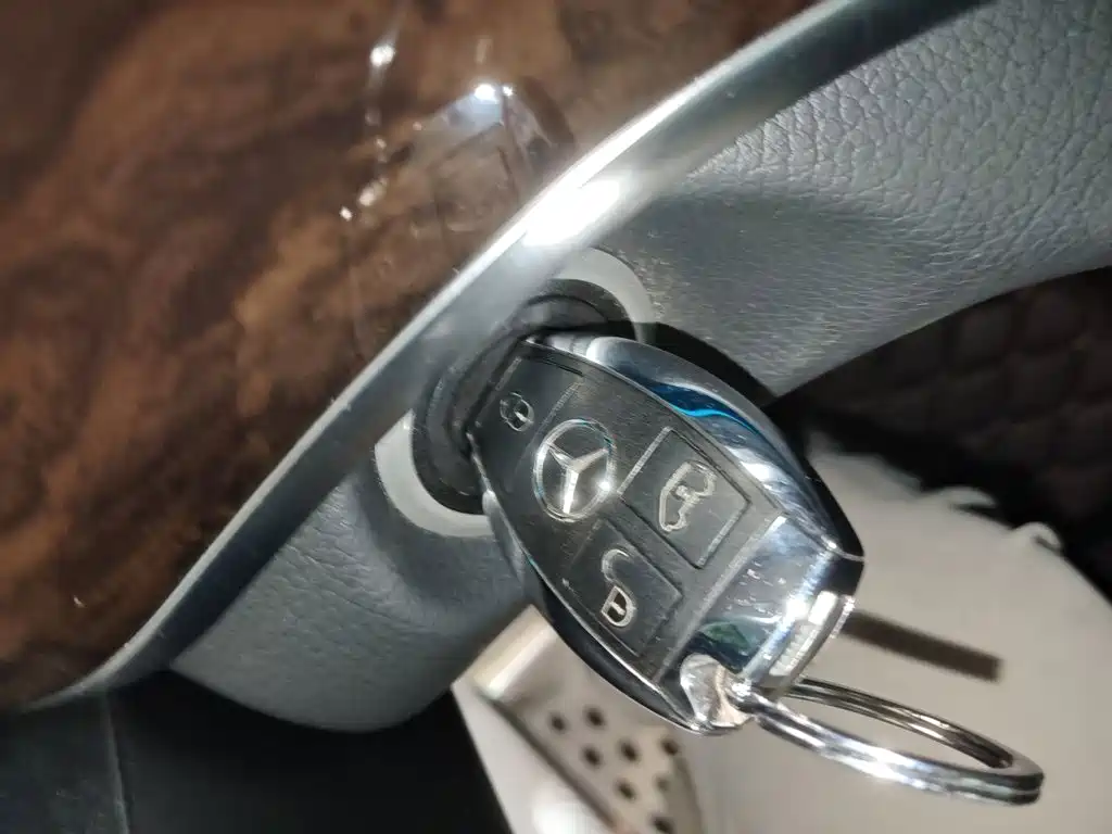 Mercedes-Benz V-Class — миниатюра 12