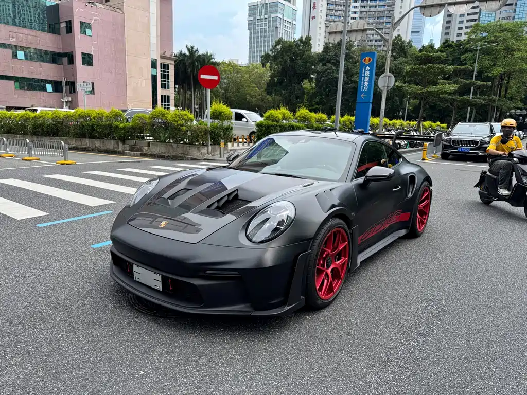 Porsche 911