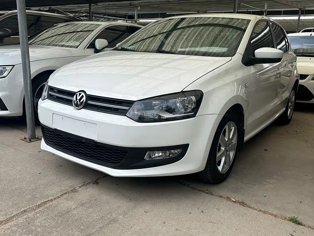 Volkswagen Polo 2013 1.6L AT Comfort