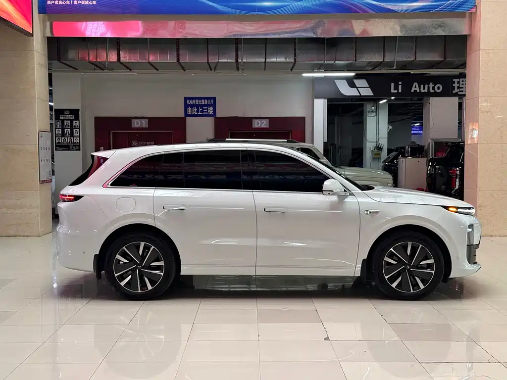 Li Auto L6 2025 Pro