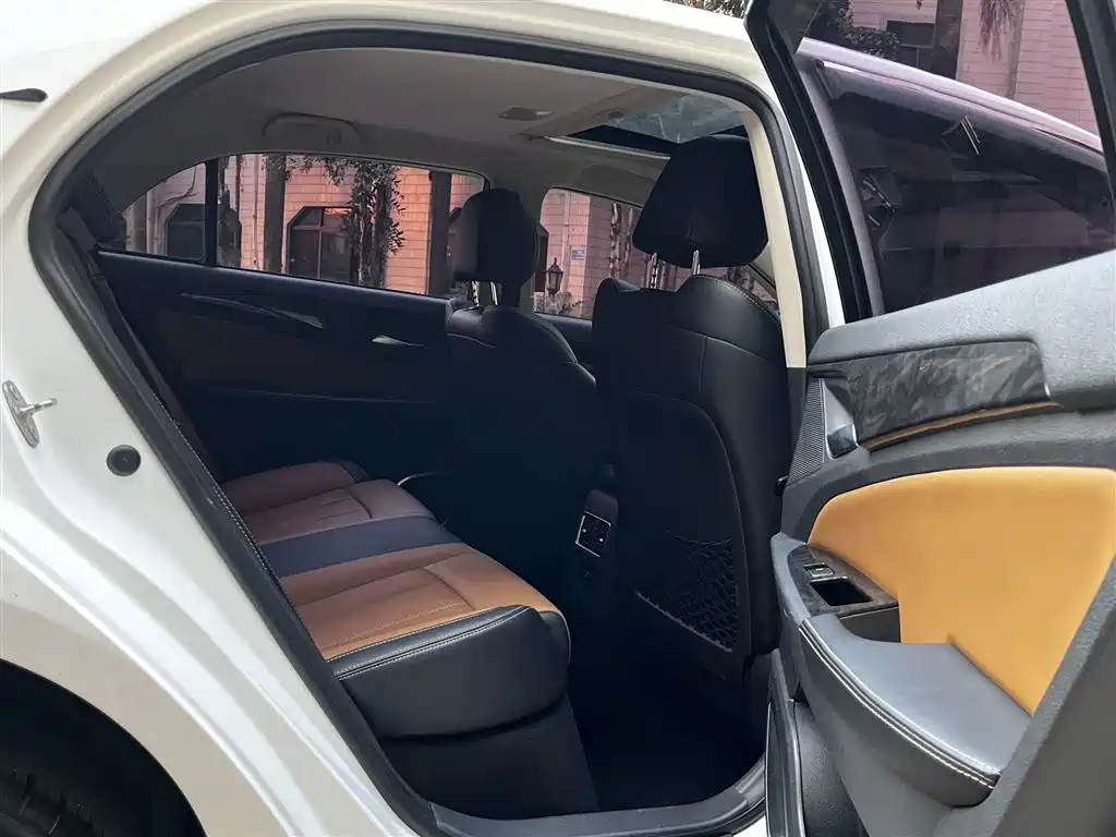 BYD Qin NEV — миниатюра 17