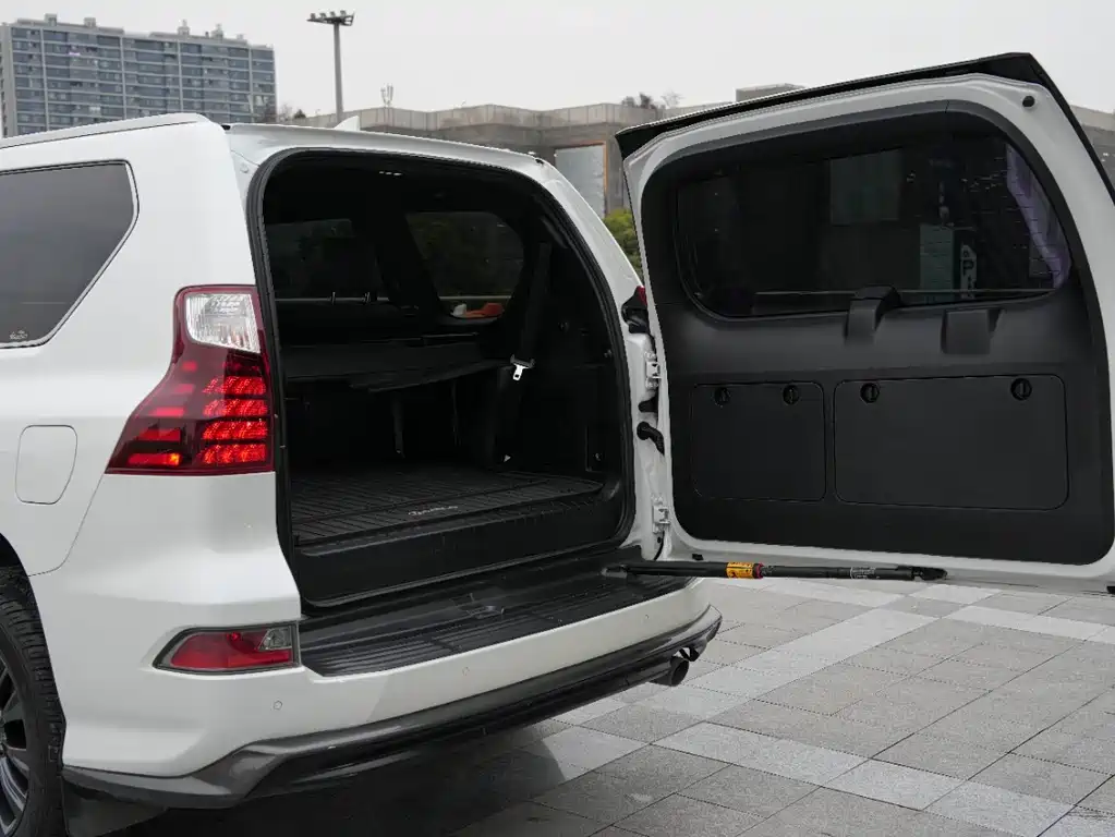 Lexus GX 2023 4.6L