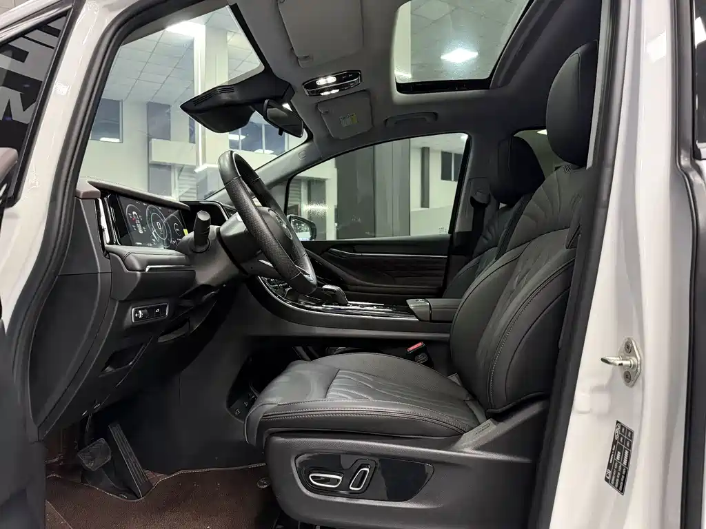 GAC Motor Trumpchi M8 — миниатюра 7