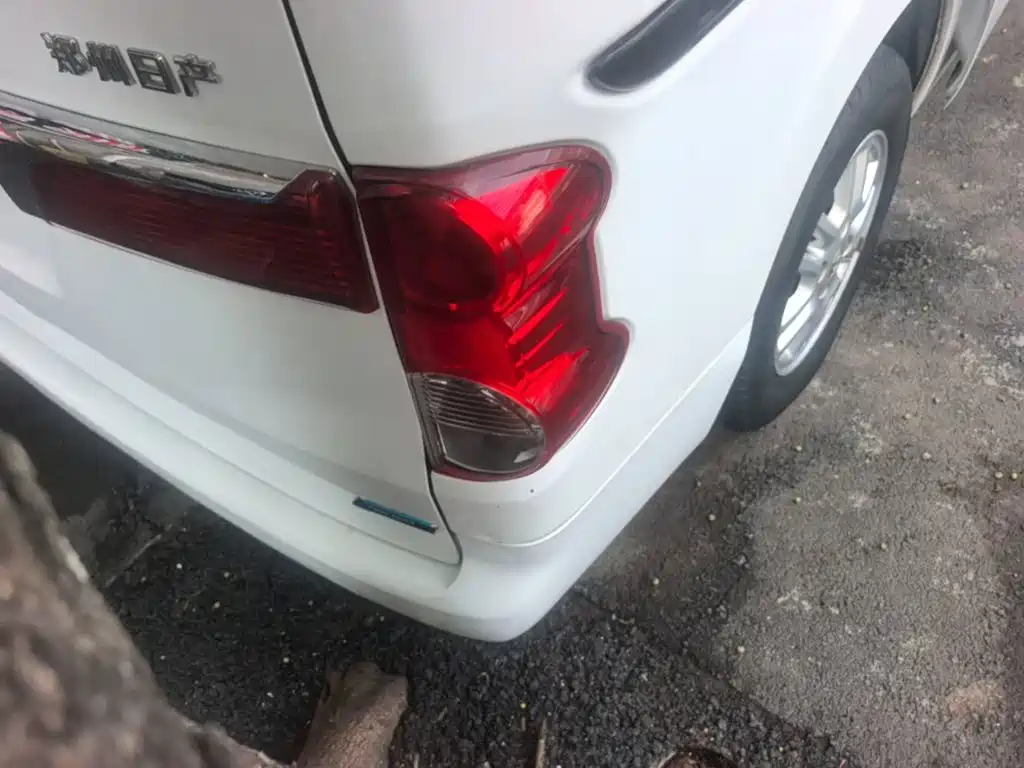 Nissan NV200 — миниатюра 8