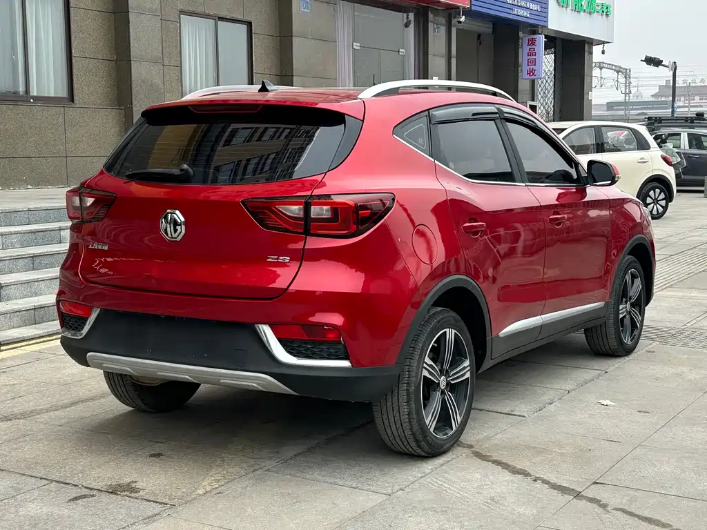 MG ZS