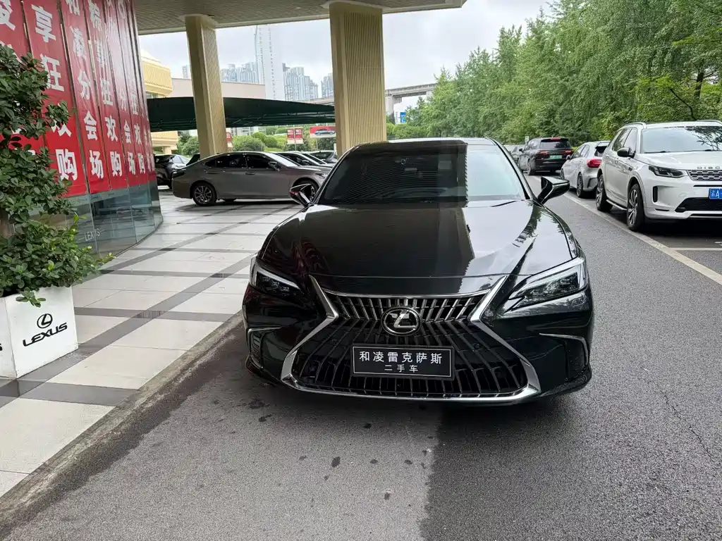 Lexus ES — миниатюра 2