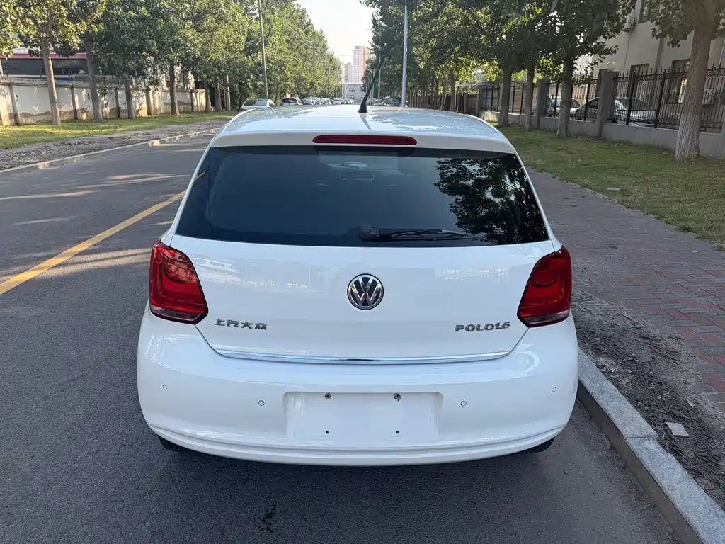 Volkswagen Polo — миниатюра 12