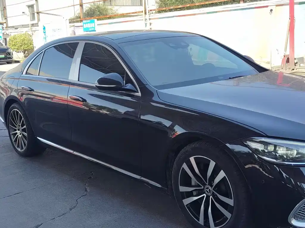 Mercedes-Benz S-Class — миниатюра 10