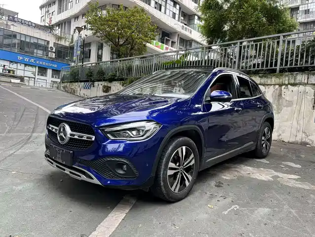 MERCEDES-BENZ  GLA 2021