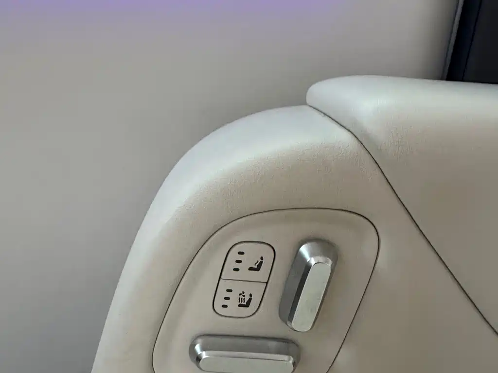 Li Auto Li MEGA — миниатюра 8