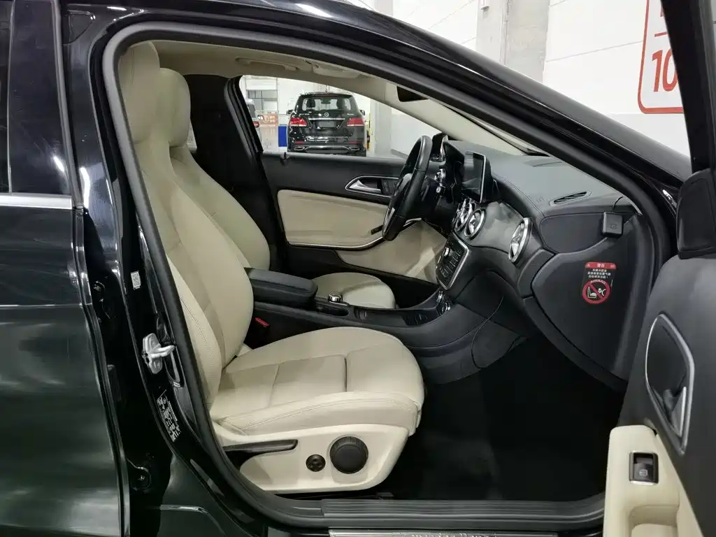 Mercedes-Benz GLA — миниатюра 23