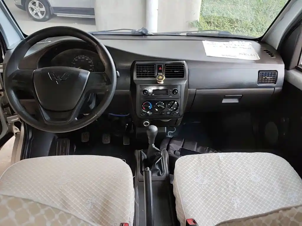 Wuling Rongguang Mini Truck — миниатюра 10