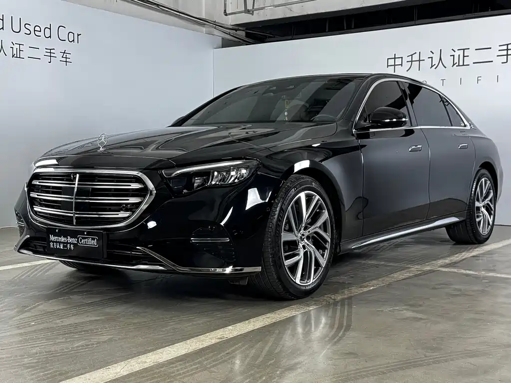 Mercedes-Benz E-Class 2024