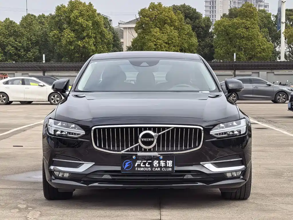 Volvo S90 2019 T5