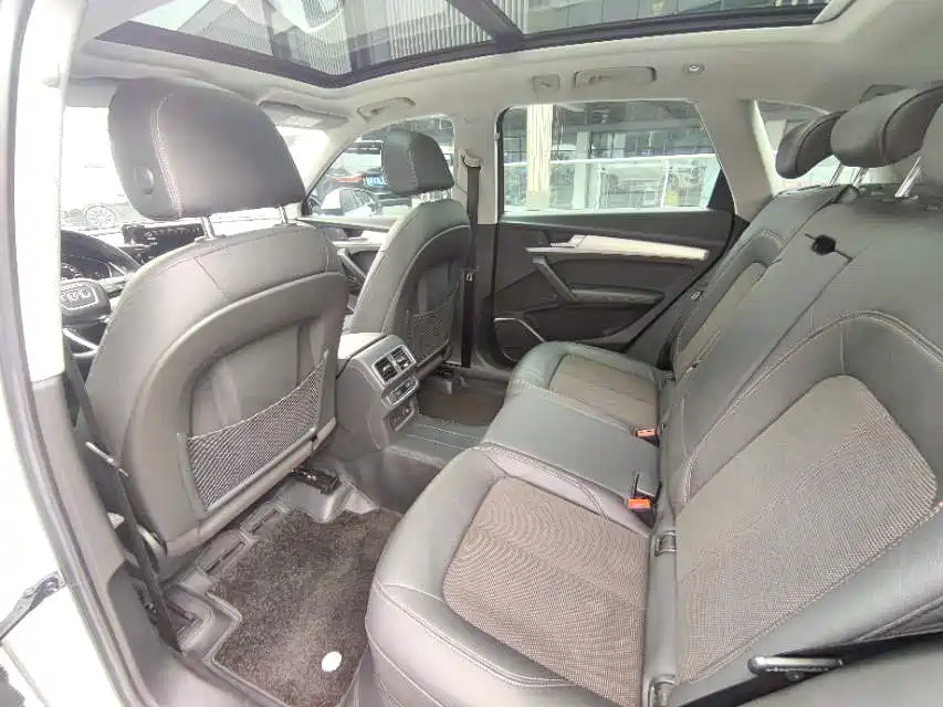 Audi Q5L 2018 40 TFSI Fashion V