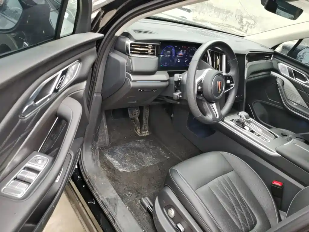 Hongqi Hongqi HS7 PHEV — миниатюра 16