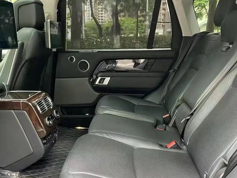 Land Rover Range Rover — миниатюра 9