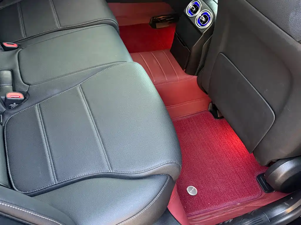 Mercedes-Benz C-Class — миниатюра 3