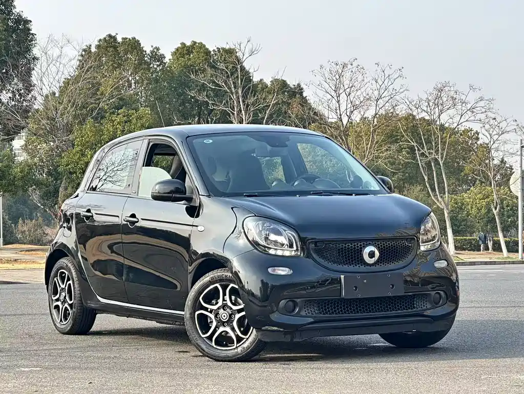 SMART FORFOUR