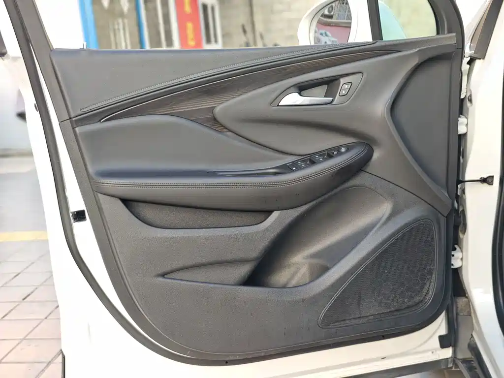 Buick Envision Plus — миниатюра 16