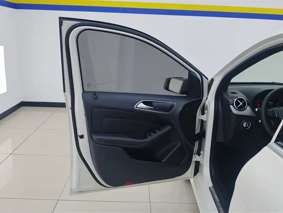Mercedes-Benz B-Class B 2018 B 200