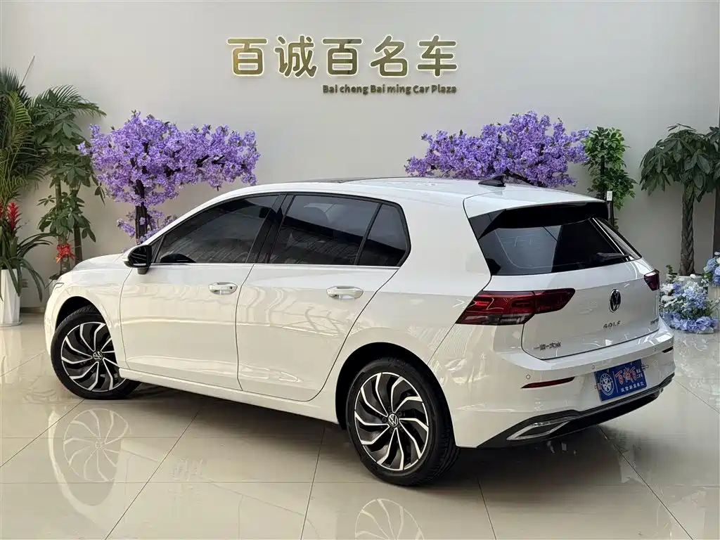 Volkswagen Golf 2023 280TSI DSG Pro