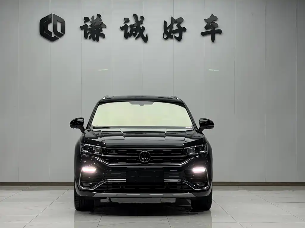 Volkswagen X — миниатюра 2