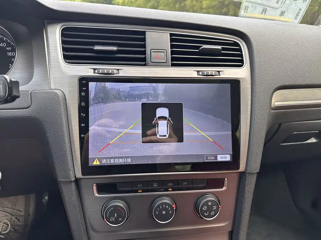 Volkswagen Golf 2016 1.6L AT Comfort
