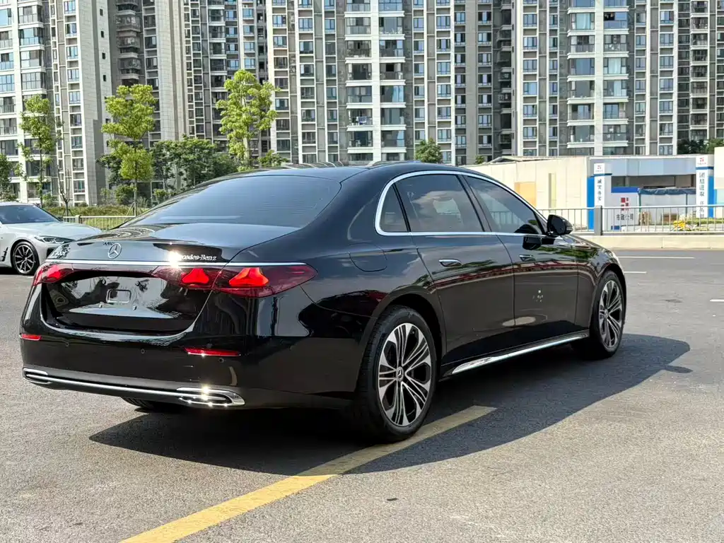 Mercedes-Benz E-Class E 2026 E 300 L Luxury