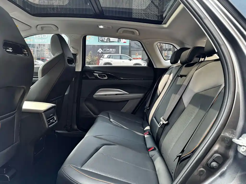 CHANGAN CHANGAN AUCHAN Z6