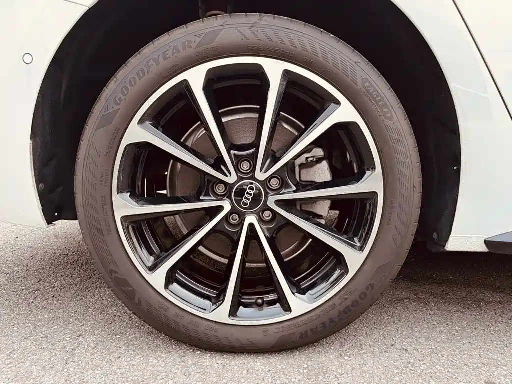 Audi A5L — миниатюра 18