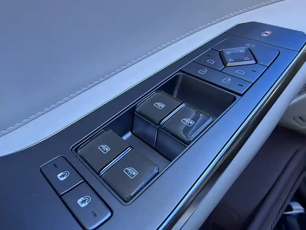 Denza Z9GT 2024 1100 Ultra