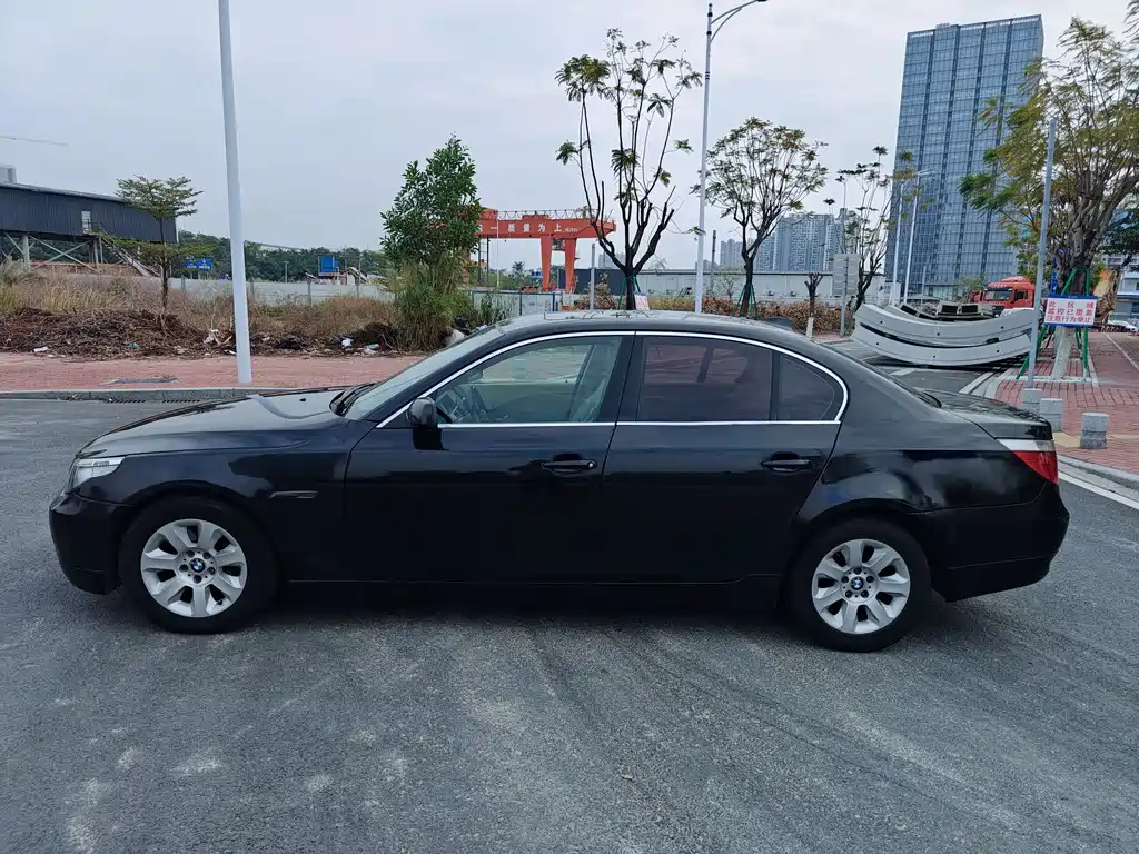 BMW 5 Series 5 2006 523i Luxury