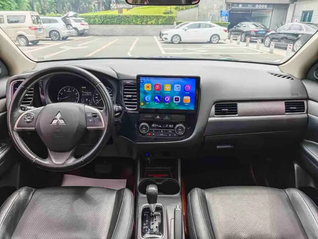 Mitsubishi Outlander (Import) — миниатюра 23