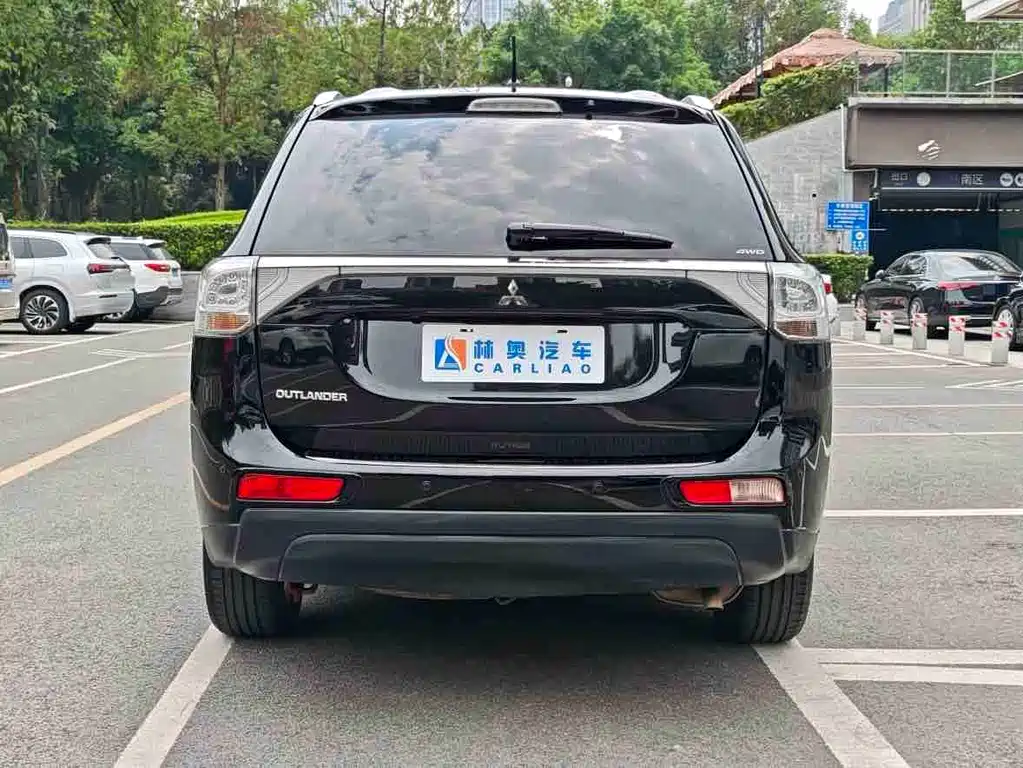 Mitsubishi Outlander (Import) — миниатюра 29