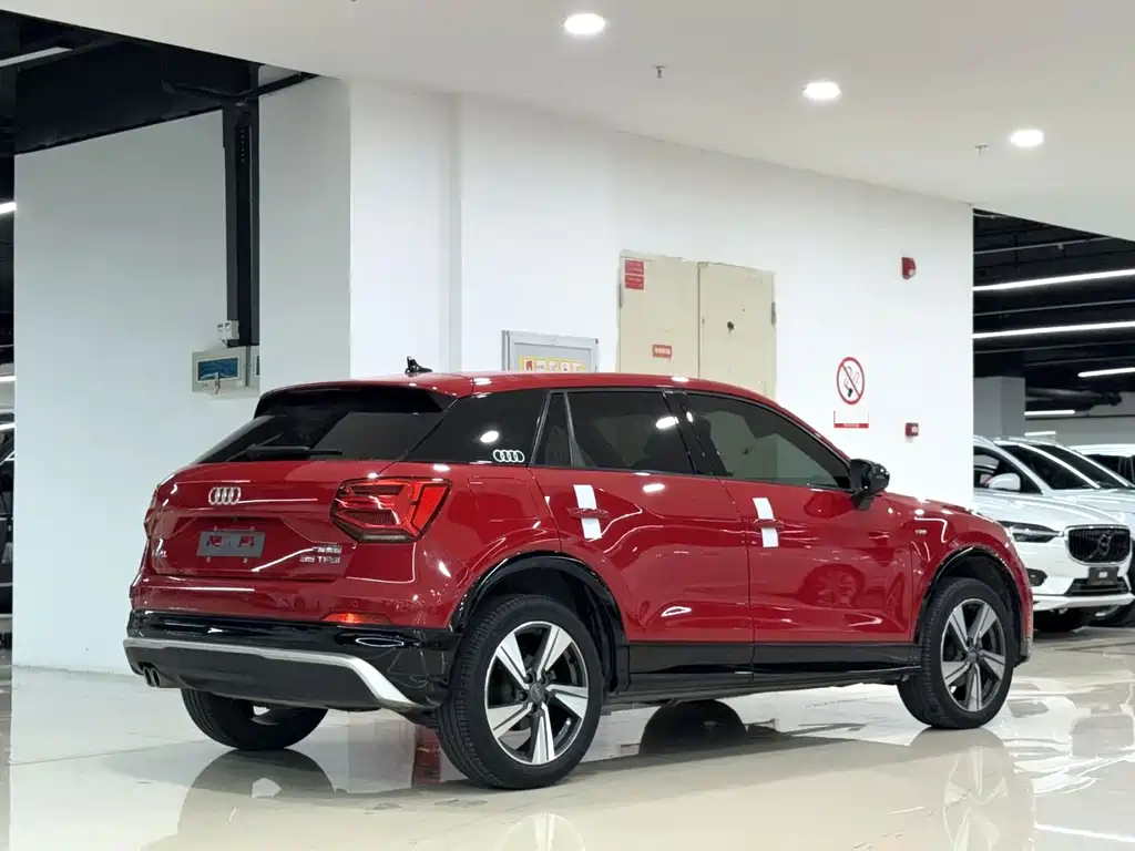 Audi Q2L — миниатюра 5