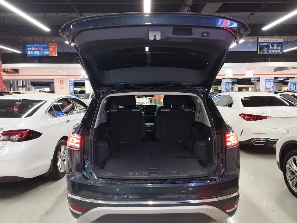 Volkswagen ID.6 CROZZ 2021 PRO