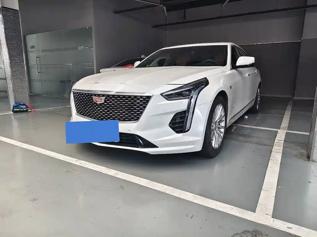 Cadillac CT6 2021