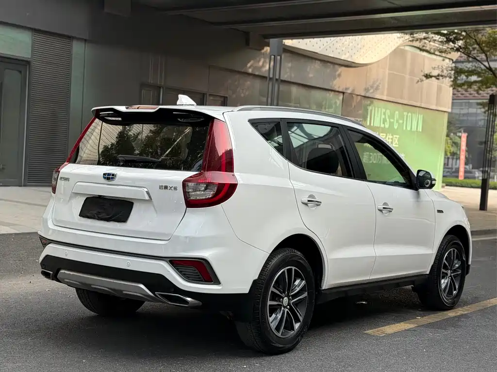 GEELY AUTOMOBILE VISION X6
