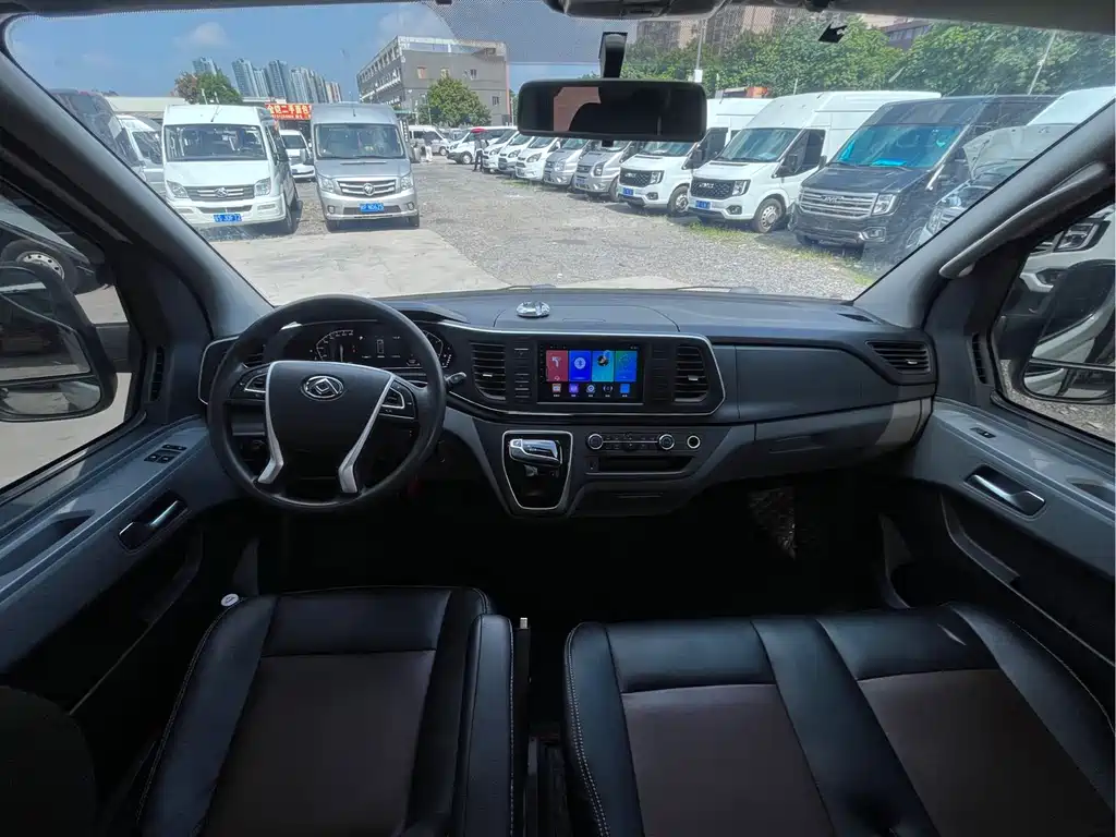MAXUS V80 — миниатюра 8