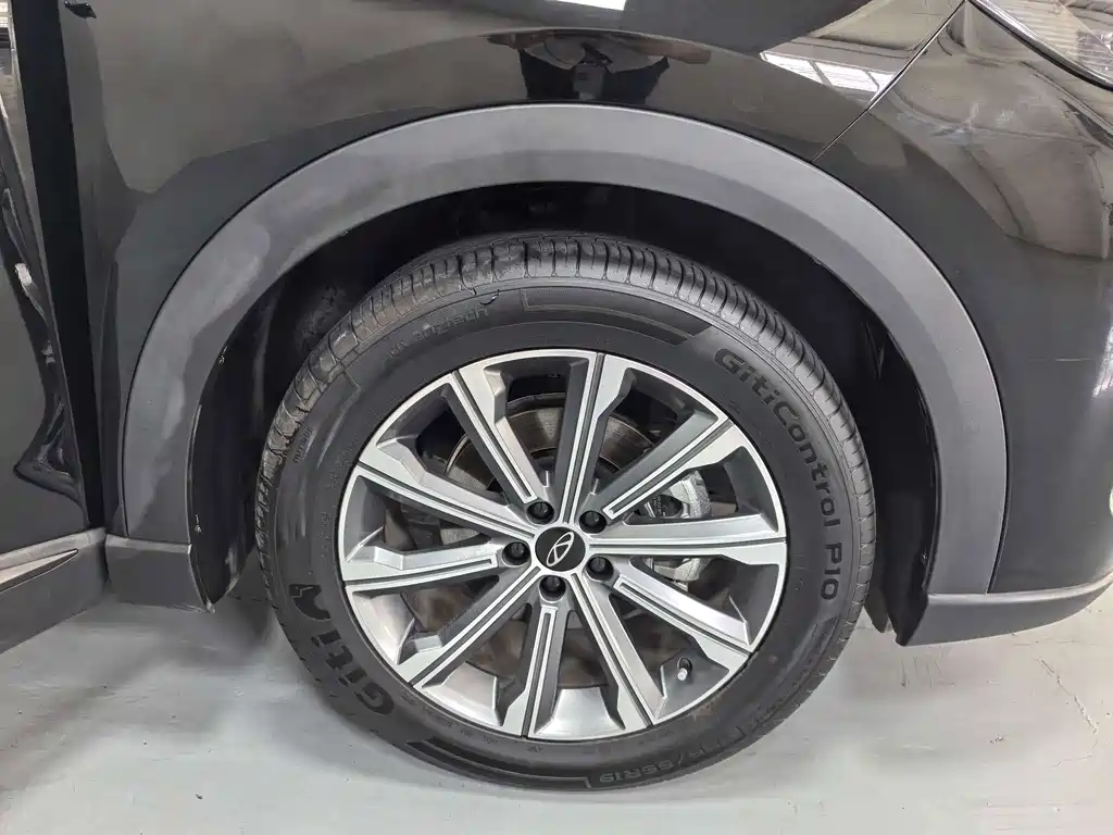 Chery Tiggo 8L — миниатюра 18