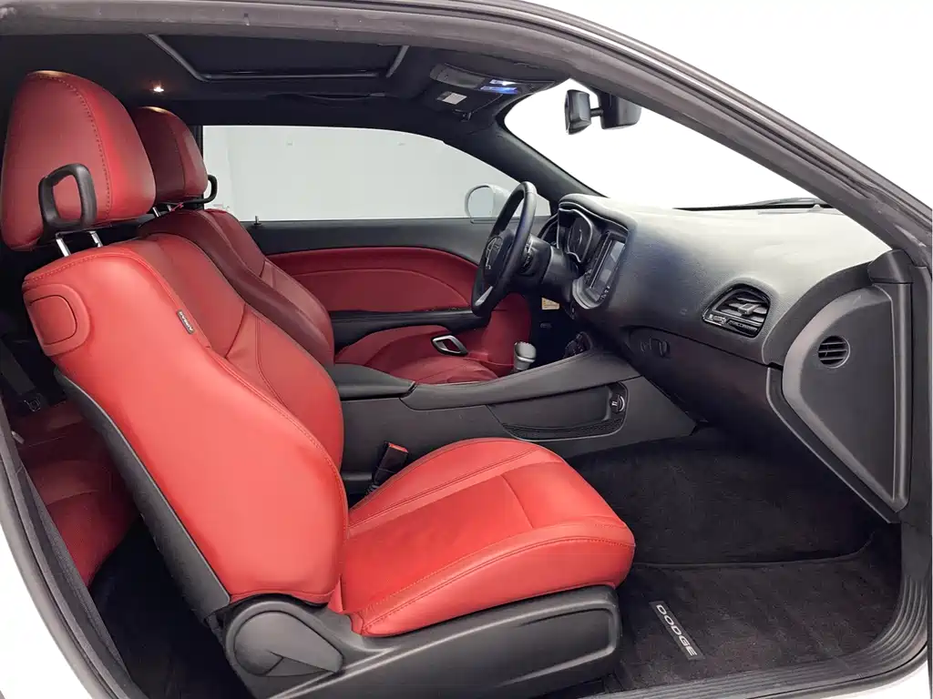 Dodge Challenger — миниатюра 19