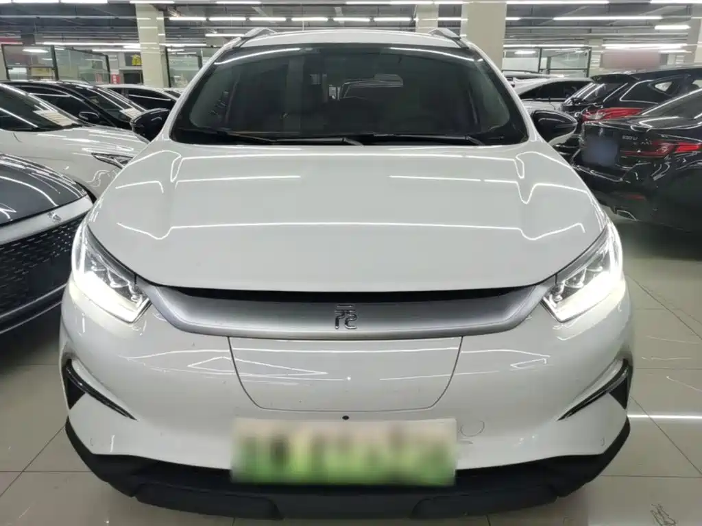 BYD Yuan Pro - фото 3