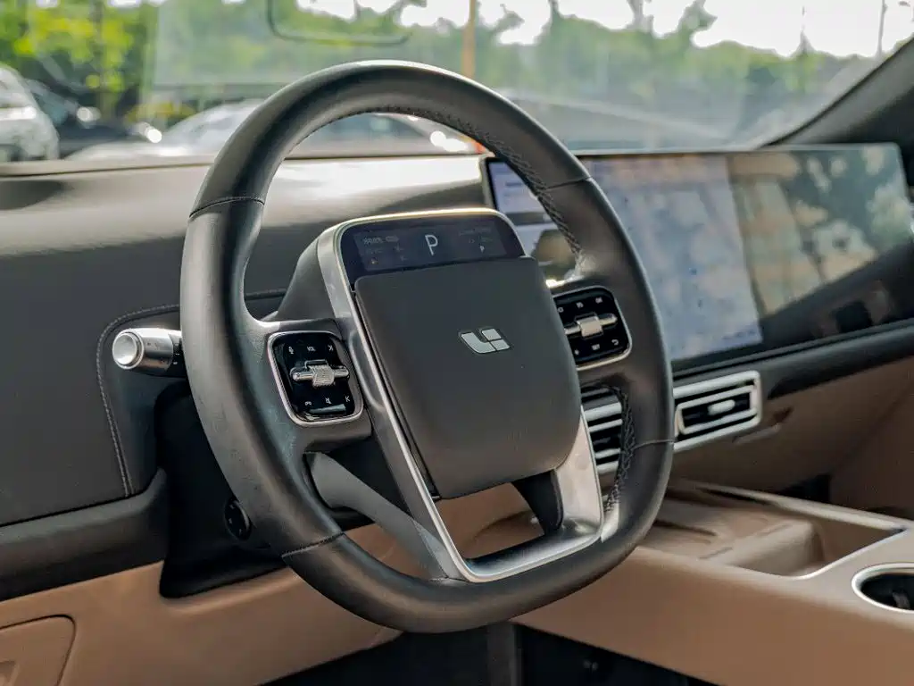 Li Auto Li L8 — миниатюра 19