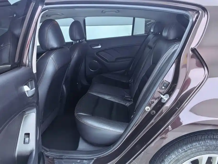 Kia K3S — миниатюра 11